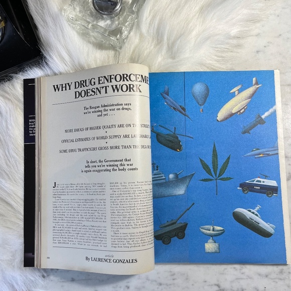 Vintage 80s Playboy Magazine December 1985 - Picture 2 of 5